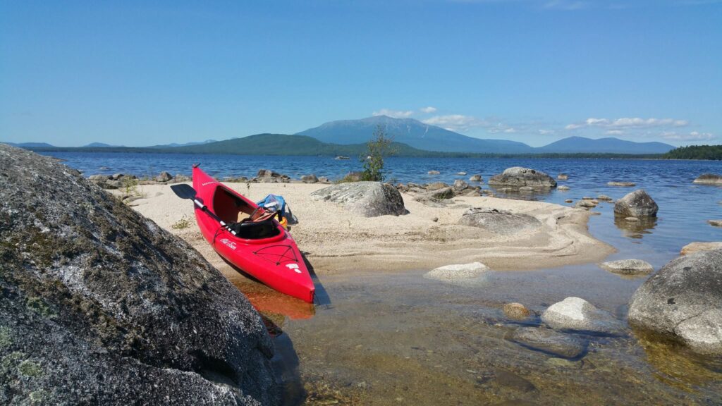 kayak on ambejejus